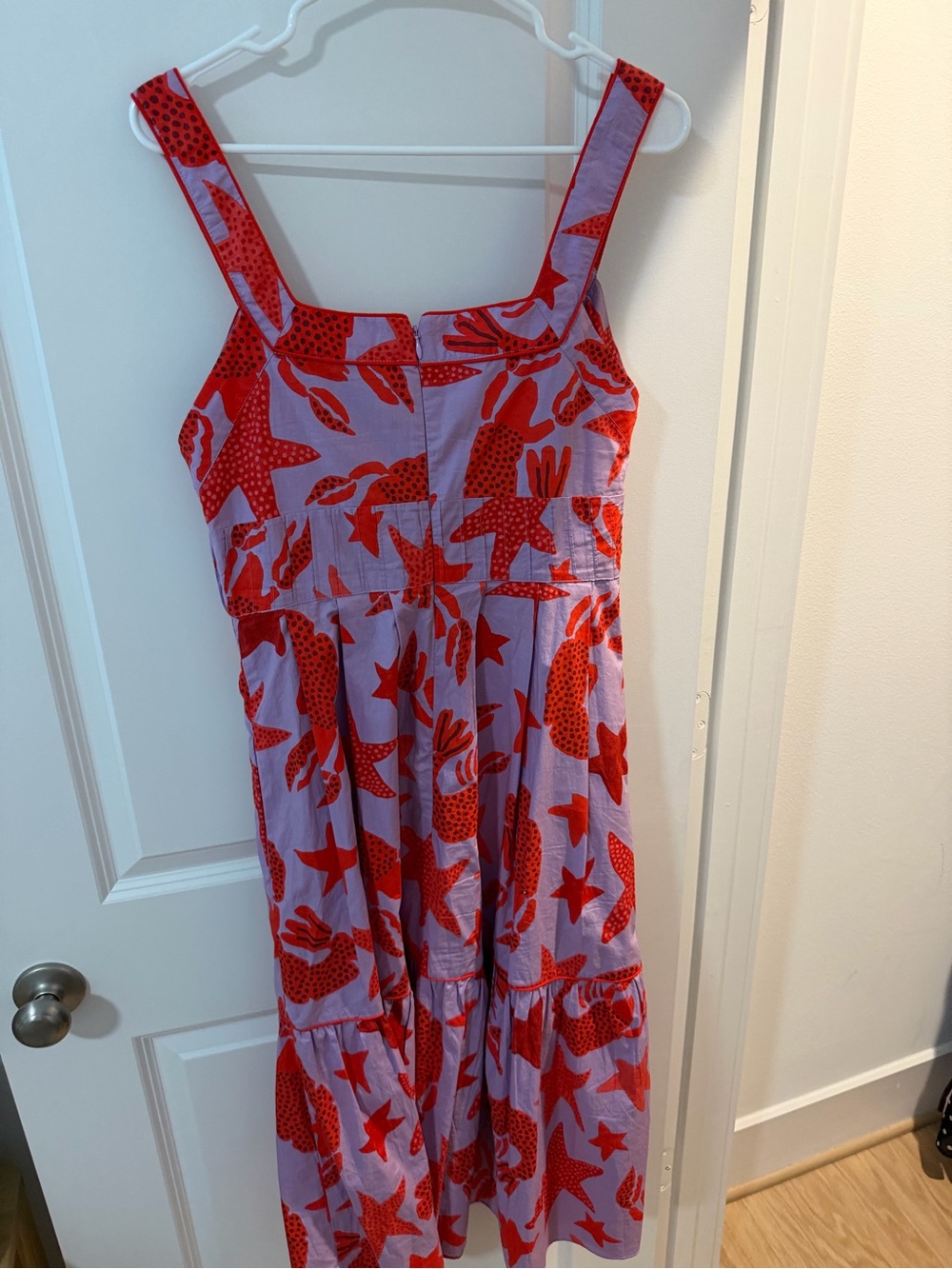 FARM Rio Lavender Midi Dress with Bold Red Sea-Life Print - Picture 4 of 4